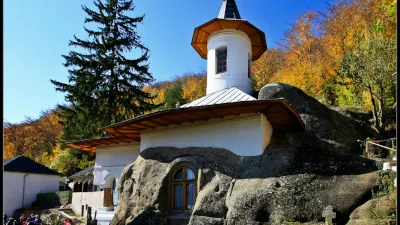 Mănăstirea Nămăești - Rucăr-Bran